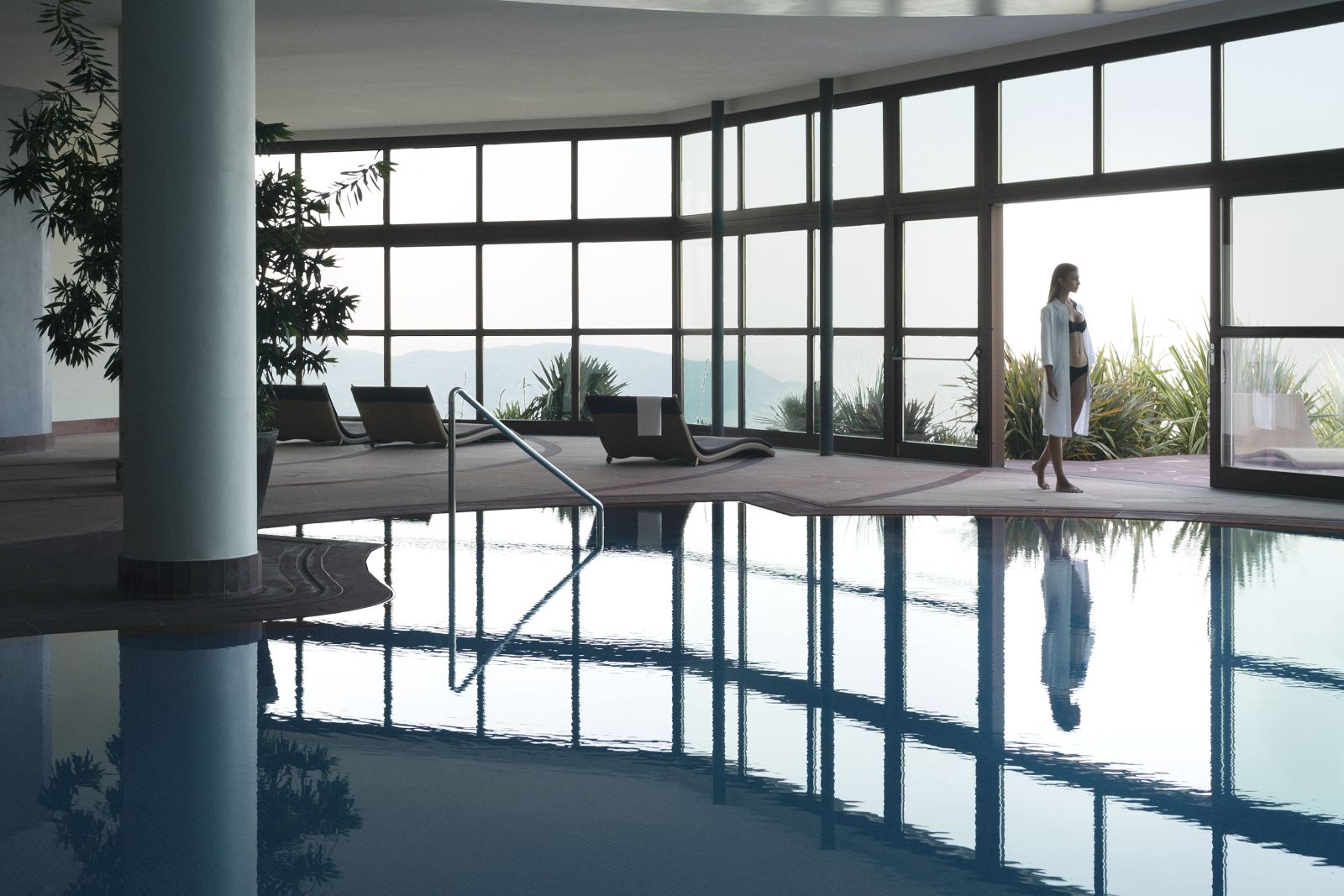 iscina interna ed esterna di Lefay Resort & SPA Lago di Garda