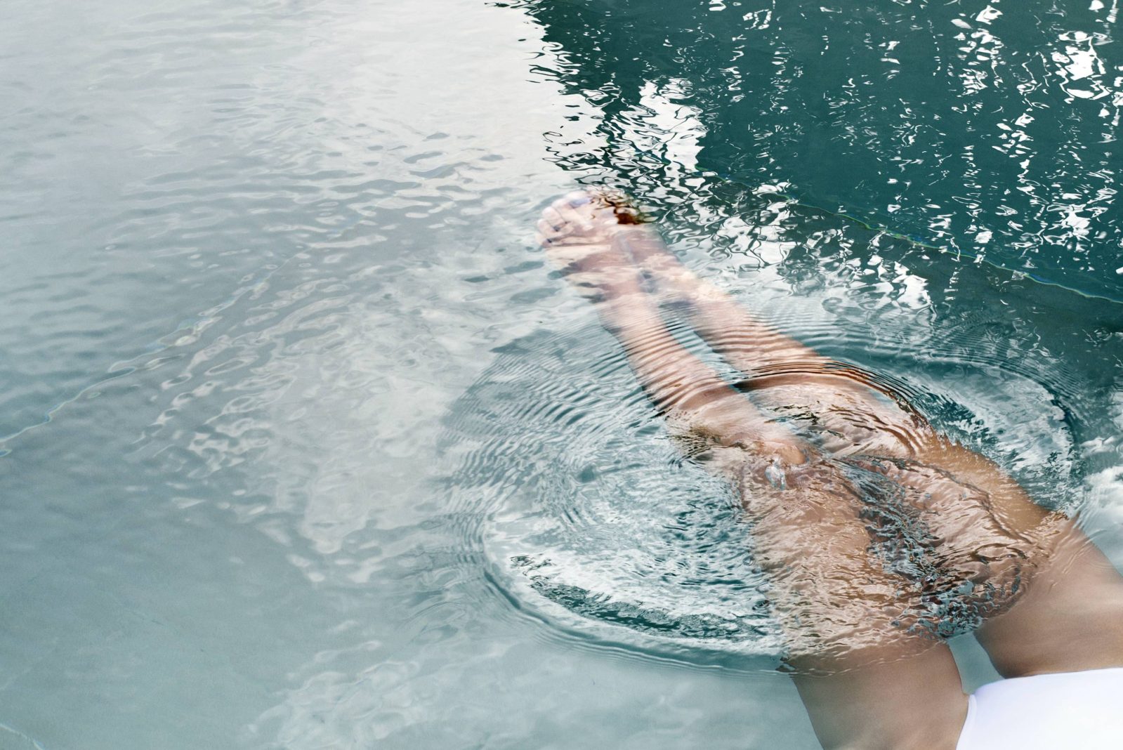 L'acqua della piscina Lefay Resort & SPA Lago di Garda